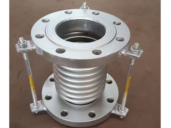 軸向(xiang)内壓(ya)波紋(wen)補償(chang)器