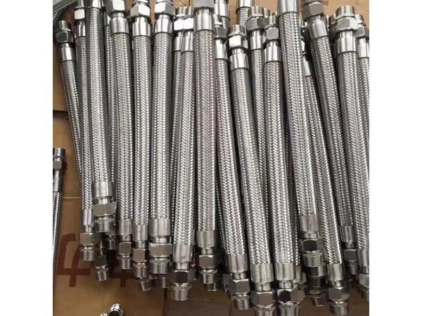 絲扣(kou)金屬(shu)軟管(guan)